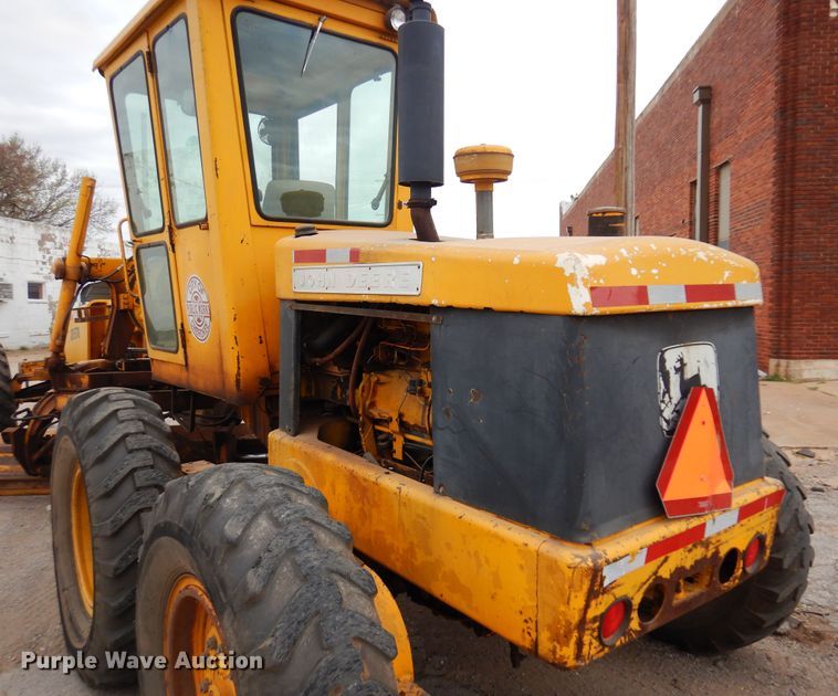 image for item DK4482 John Deere 570  motor grader