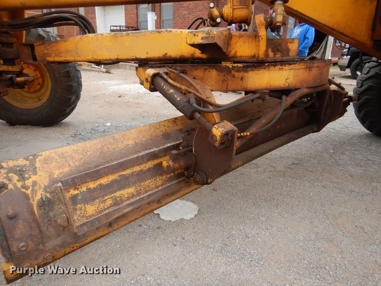 image for item DK4482 John Deere 570  motor grader