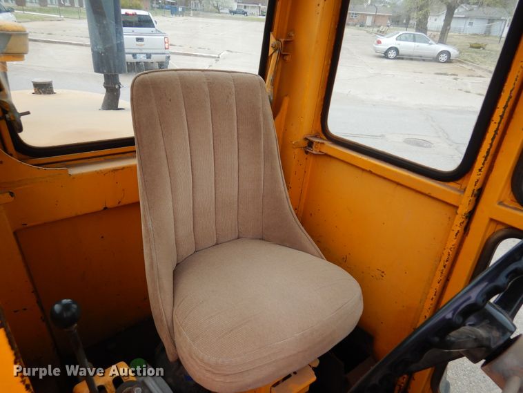 image for item DK4482 John Deere 570  motor grader