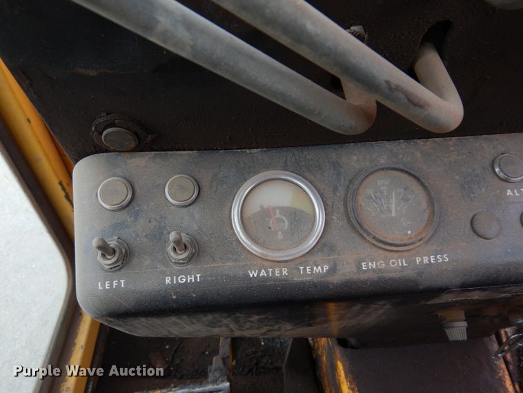 image for item DK4482 John Deere 570  motor grader