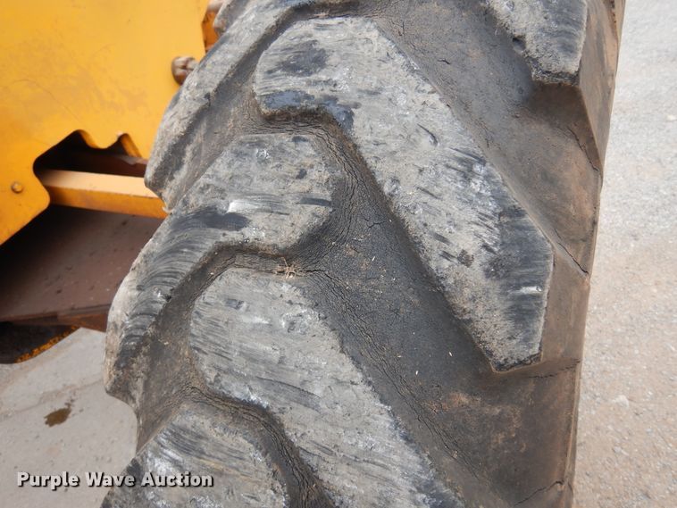 image for item DK4482 John Deere 570  motor grader