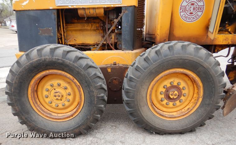 image for item DK4482 John Deere 570  motor grader