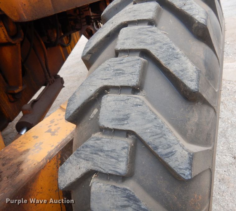 image for item DK4482 John Deere 570  motor grader