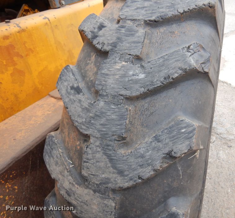 image for item DK4482 John Deere 570  motor grader