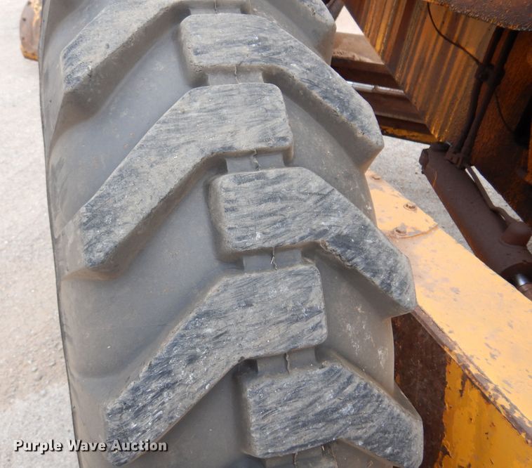 image for item DK4482 John Deere 570  motor grader