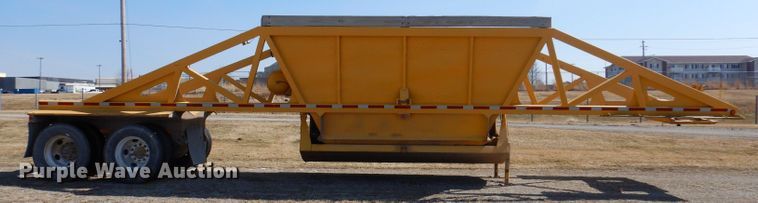 image for item DL5953 2003 Trail King  bottom dump trailer