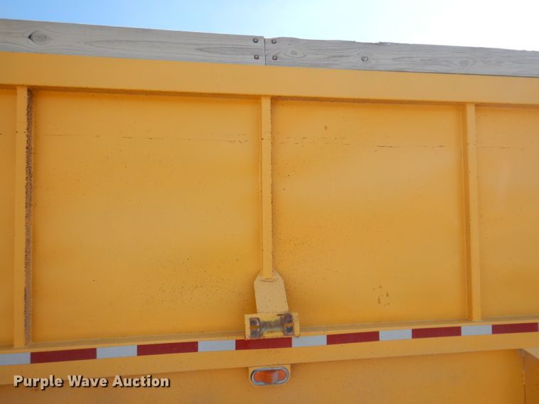 image for item DL5953 2003 Trail King  bottom dump trailer
