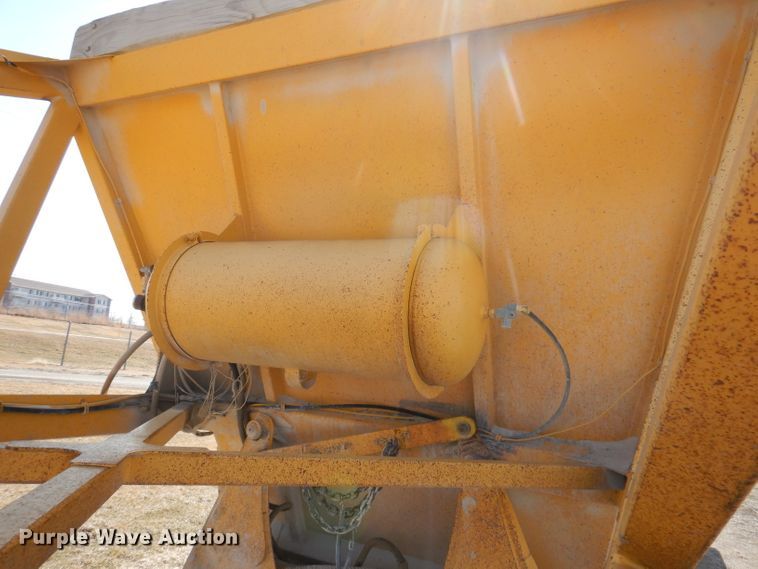 image for item DL5953 2003 Trail King  bottom dump trailer