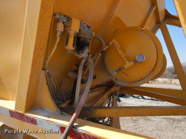 image for item DL5953 2003 Trail King  bottom dump trailer