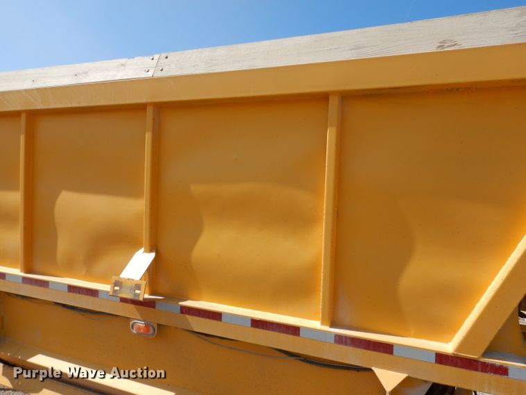 image for item DL5953 2003 Trail King  bottom dump trailer