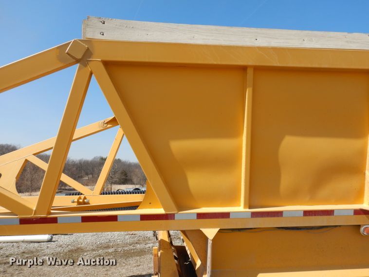 image for item DL5953 2003 Trail King  bottom dump trailer