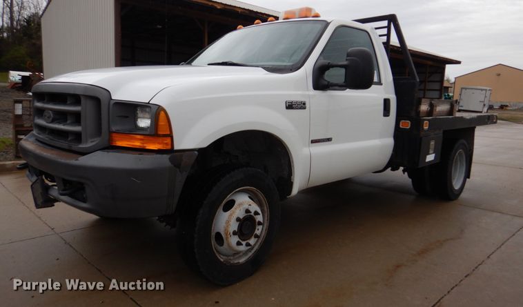image for item DM7267 2000 Ford F550 Super Duty  flatbed truck