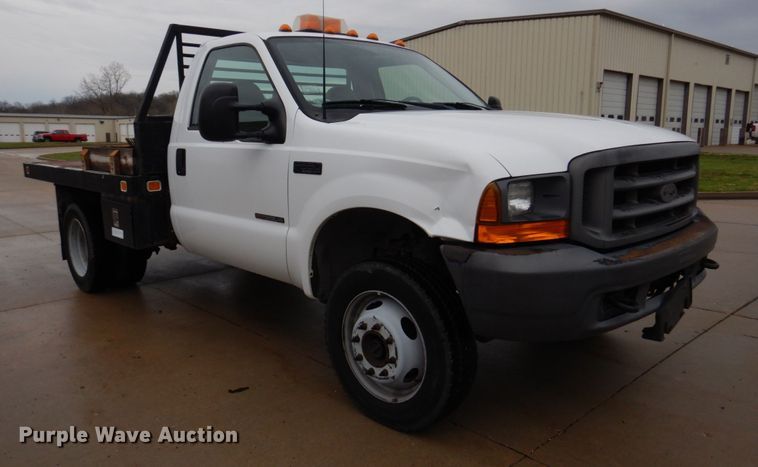 image for item DM7267 2000 Ford F550 Super Duty  flatbed truck
