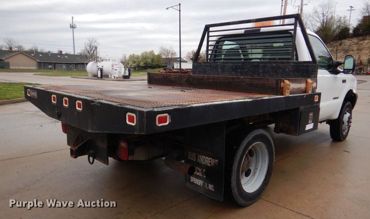 image for item DM7267 2000 Ford F550 Super Duty  flatbed truck