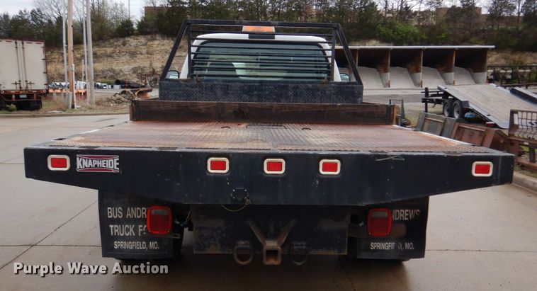 image for item DM7267 2000 Ford F550 Super Duty  flatbed truck