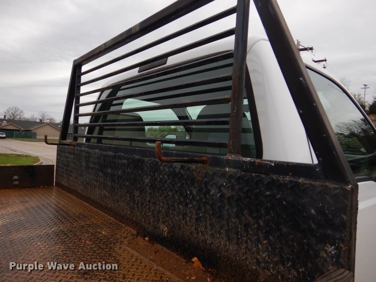 image for item DM7267 2000 Ford F550 Super Duty  flatbed truck