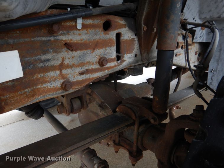 image for item DM7267 2000 Ford F550 Super Duty  flatbed truck