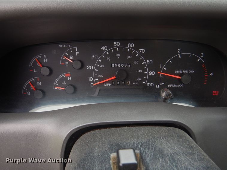 image for item DM7267 2000 Ford F550 Super Duty  flatbed truck