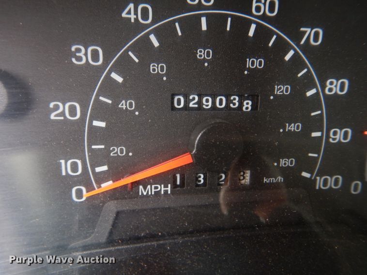 image for item DM7267 2000 Ford F550 Super Duty  flatbed truck