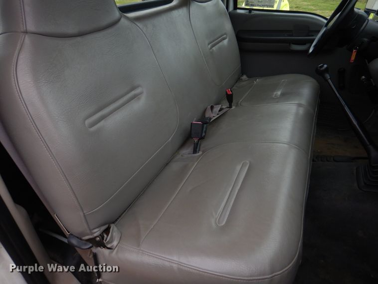 image for item DM7267 2000 Ford F550 Super Duty  flatbed truck