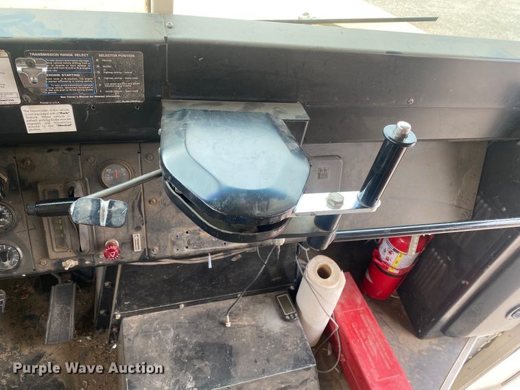 image for item DM8366 1995 Chevrolet Blue Bird  school bus