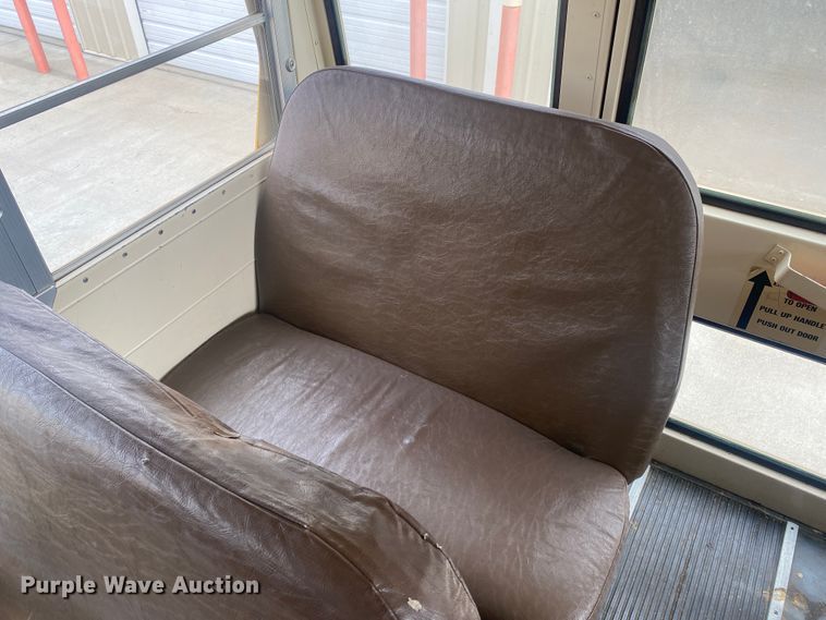 image for item DM8366 1995 Chevrolet Blue Bird  school bus