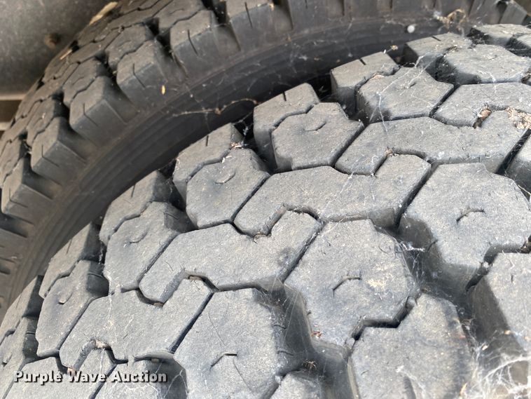 image for item DM8366 1995 Chevrolet Blue Bird  school bus