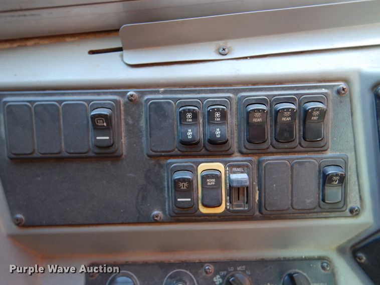 image for item DN7307 2006 Blue Bird Vision  school bus