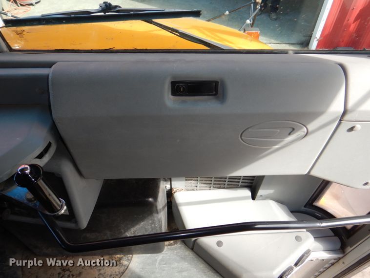 image for item DN7307 2006 Blue Bird Vision  school bus