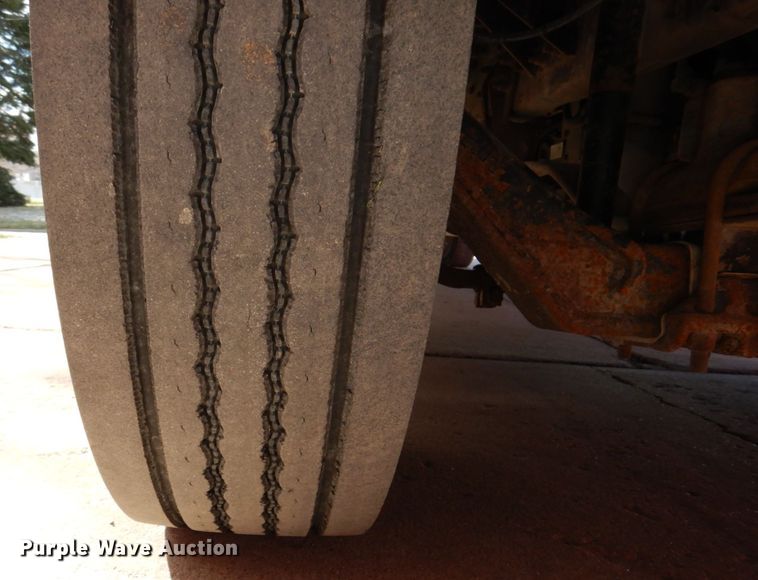 image for item DN7307 2006 Blue Bird Vision  school bus