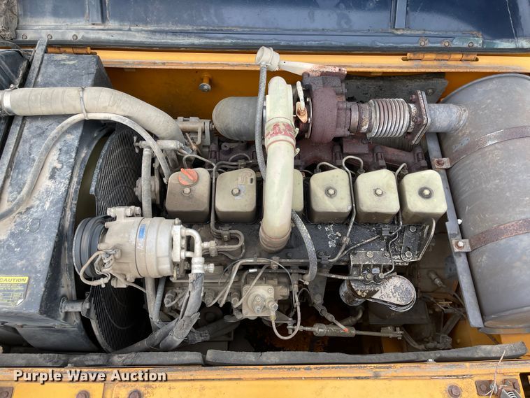 image for item FV9467 1998 Hyundai Robex 210LC-3  excavator