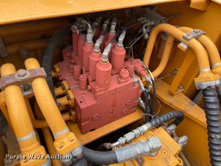 image for item FV9467 1998 Hyundai Robex 210LC-3  excavator