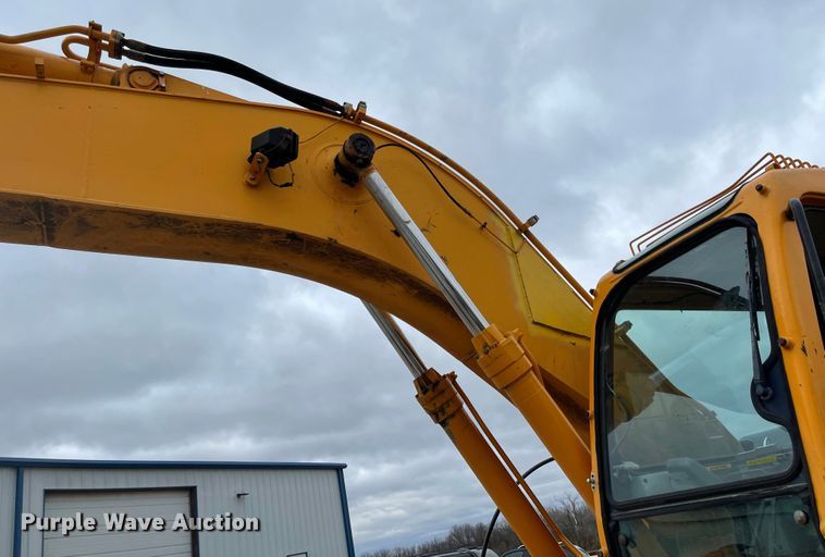 image for item FV9467 1998 Hyundai Robex 210LC-3  excavator