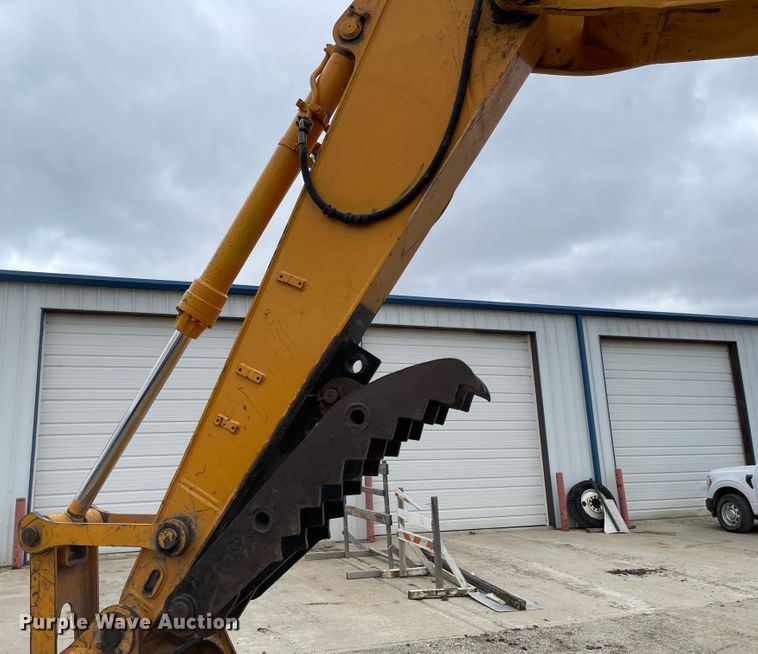 image for item FV9467 1998 Hyundai Robex 210LC-3  excavator