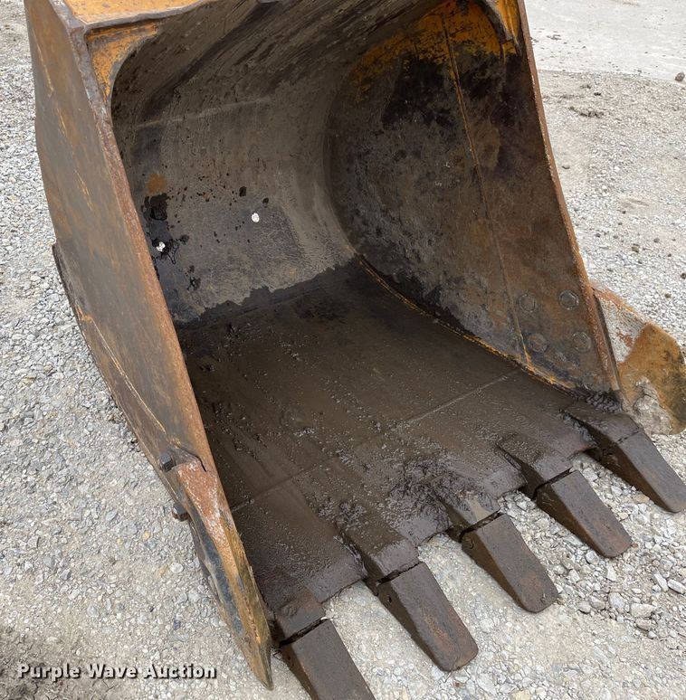 image for item FV9467 1998 Hyundai Robex 210LC-3  excavator