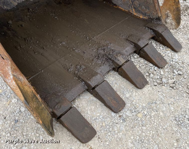 image for item FV9467 1998 Hyundai Robex 210LC-3  excavator