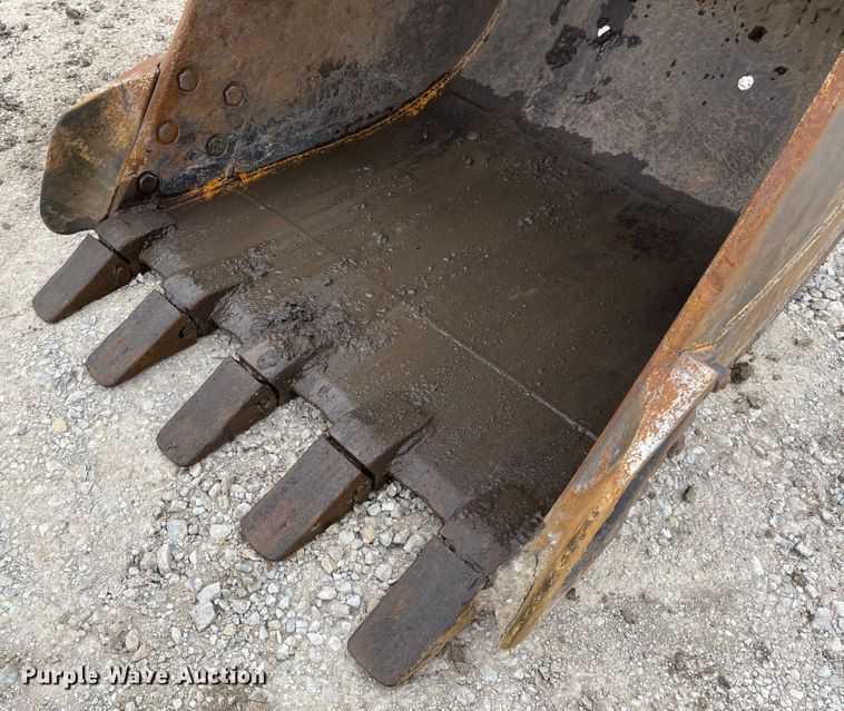 image for item FV9467 1998 Hyundai Robex 210LC-3  excavator