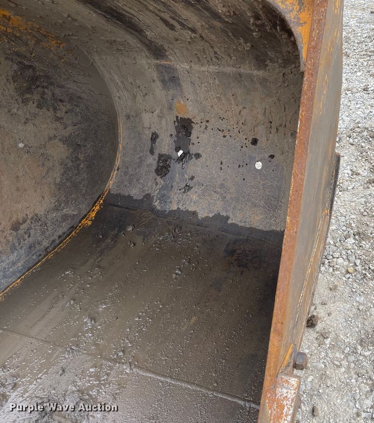 image for item FV9467 1998 Hyundai Robex 210LC-3  excavator