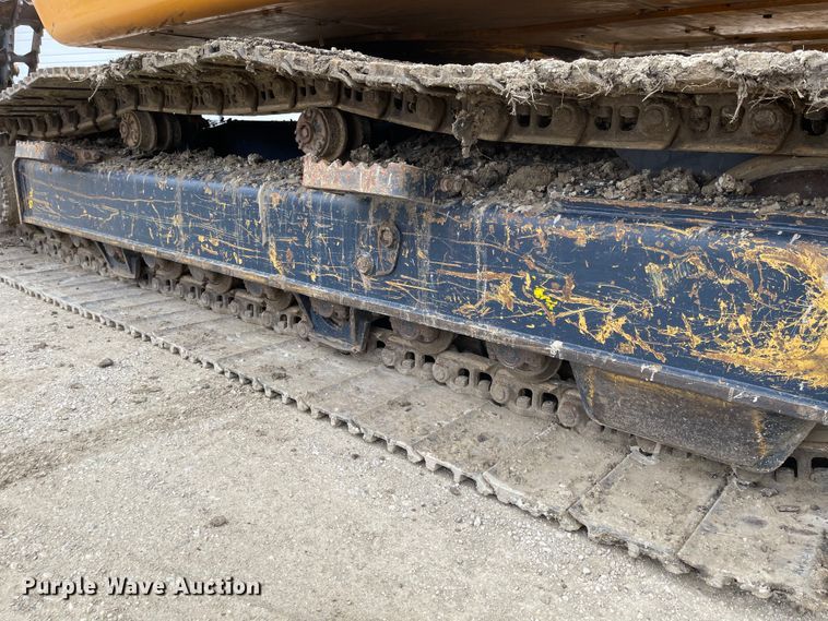 image for item FV9467 1998 Hyundai Robex 210LC-3  excavator