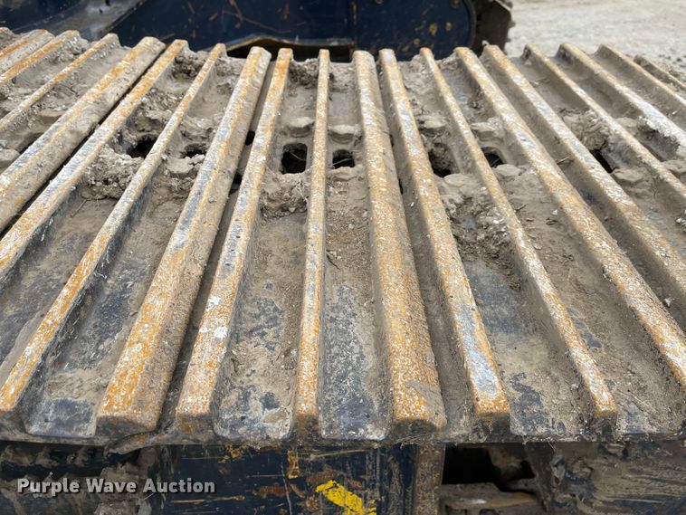 image for item FV9467 1998 Hyundai Robex 210LC-3  excavator