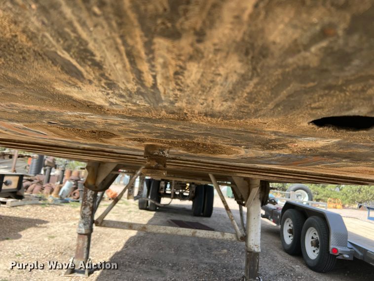 image for item IG9373 1985 Dorsey  dry van trailer