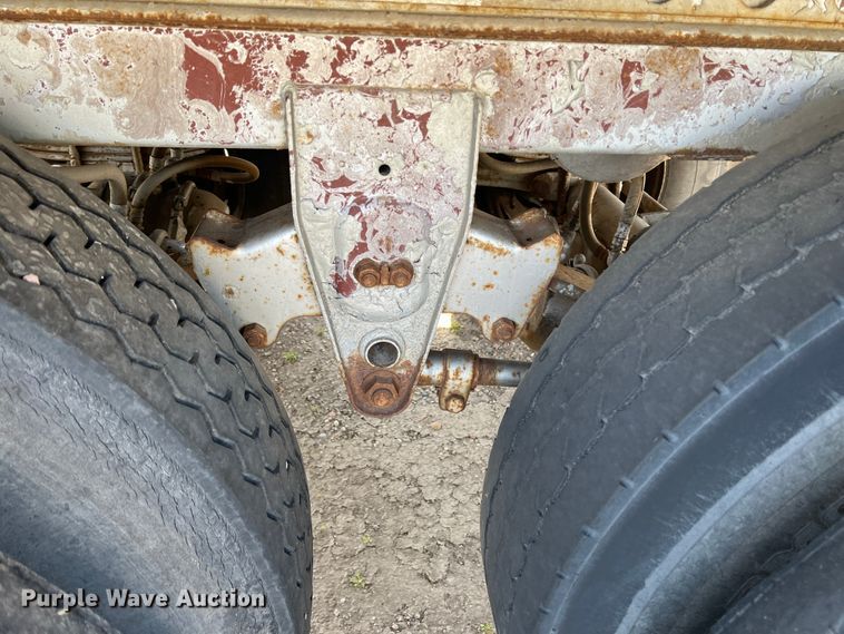 image for item IG9373 1985 Dorsey  dry van trailer