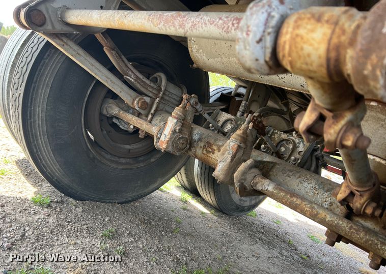 image for item IG9373 1985 Dorsey  dry van trailer