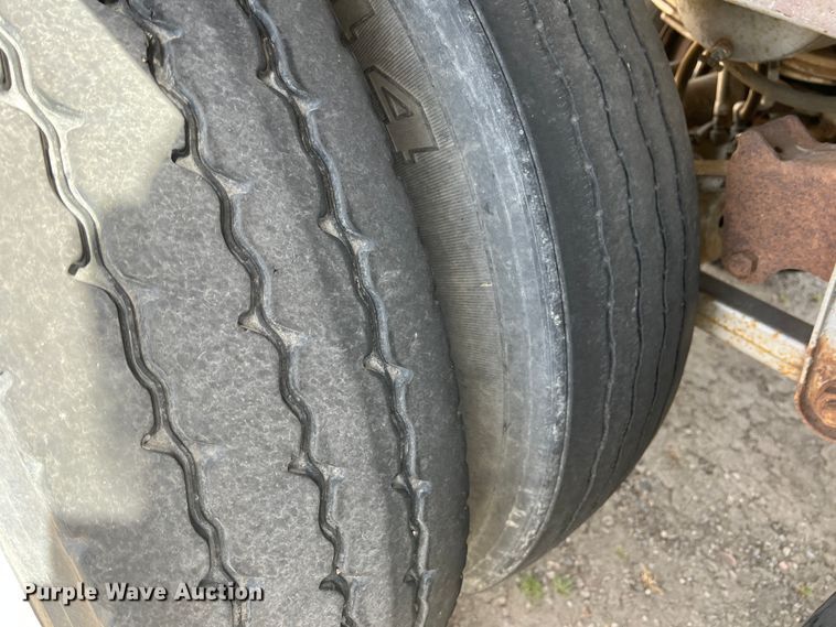 image for item IG9373 1985 Dorsey  dry van trailer