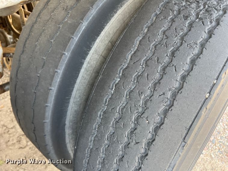 image for item IG9373 1985 Dorsey  dry van trailer