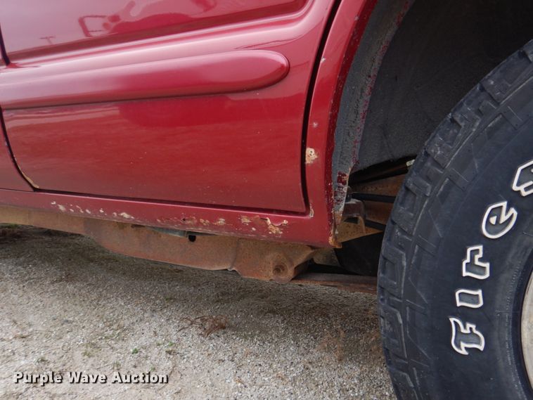 image for item IM9711 2002 Chevrolet Blazer LS  SUV