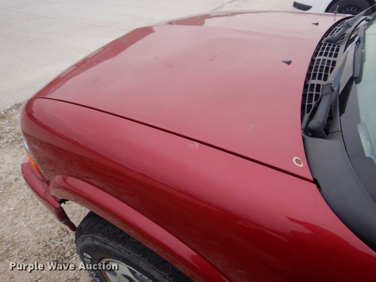 image for item IM9711 2002 Chevrolet Blazer LS  SUV