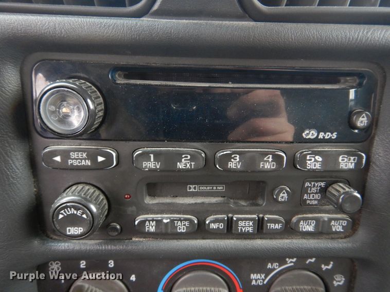 image for item IM9711 2002 Chevrolet Blazer LS  SUV