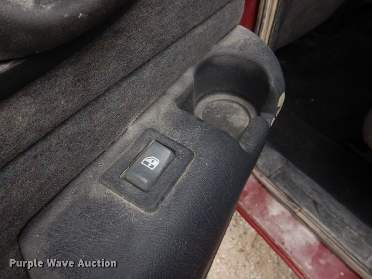 image for item IM9711 2002 Chevrolet Blazer LS  SUV