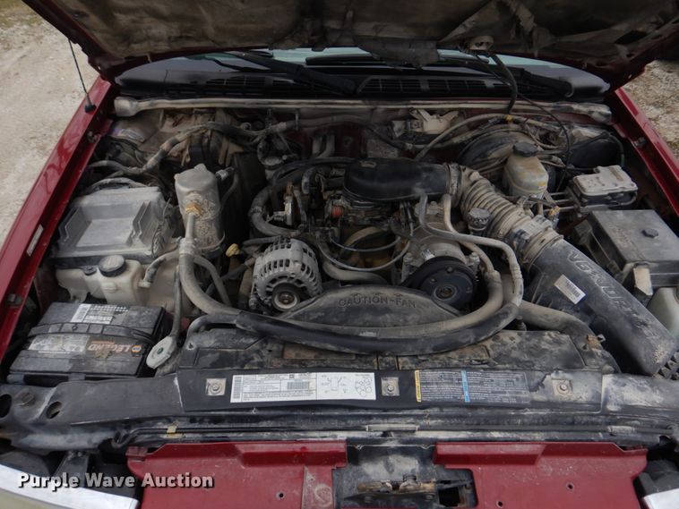 image for item IM9711 2002 Chevrolet Blazer LS  SUV